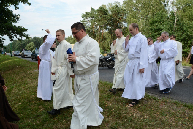 Odpust u św. Anny w Oleśnie