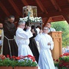  W czasie odpustu figurka św. Anny Samotrzeciej jest wynoszona z sanktuarium