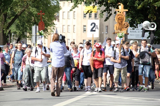 70. Pielgrzymka Rybnicka - dzień pierwszy - wymarsz