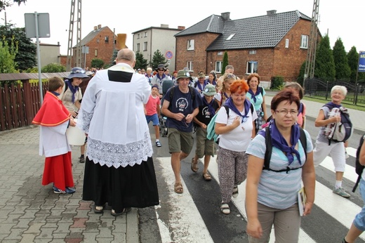 70. Pielgrzymka Rybnicka - dzień pierwszy - w drodze