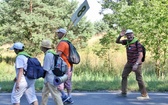 70. Pielgrzymka Rybnicka - dzień drugi - w drodze