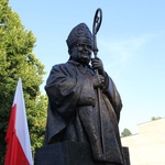 Odsłonięcie pomnika upamiętniającego kard. nominata Ignacego Jeża
