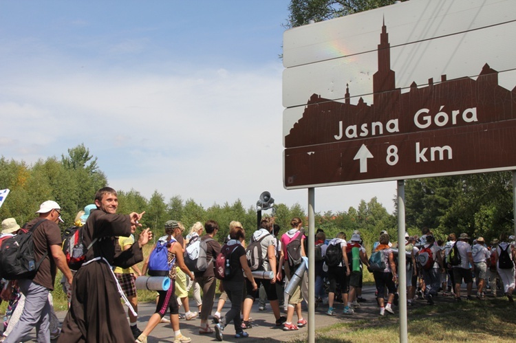 70. Pielgrzymka Rybnicka - dzień czwarty - w drodze