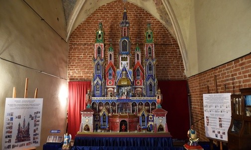 Krakowska szopka w Paryżu
