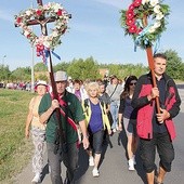  Co roku 1 sierpnia do MB Świętorodzinnej przychodzą wierni z Łowicza, Sochaczewa, Błonia i Skierniewic