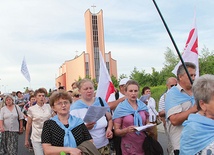  W tegorocznym marszu wzięło udział prawie 200 osób