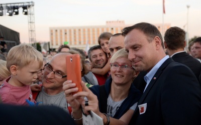 Co nowy prezydent przejmie od poprzednika?