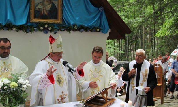 Modlitwie przewodniczył abp Janusz Juliusz, nuncjusz apostolski w Słowenii