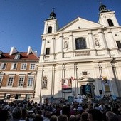 Z relikwiami bł. Matki Teresy