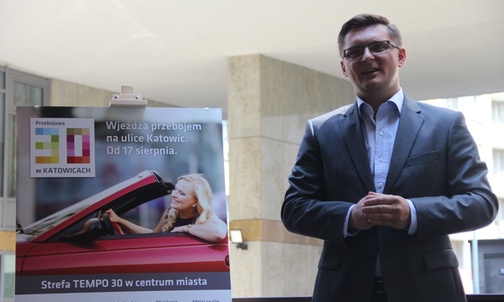 Prędkość dozwolona: 30 km/h 
