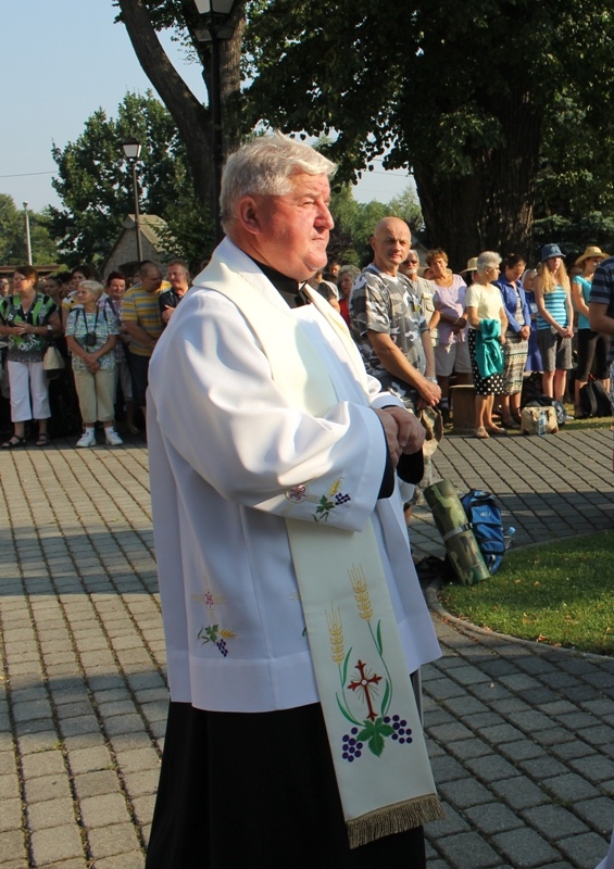 24. Piesza Pielgrzymka Diecezji Bielsko-Żywieckiej na Jasną Górę - w Hałcnowie