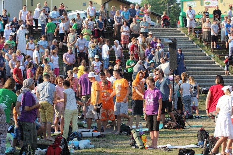 Poranna Msza św. w Makowie