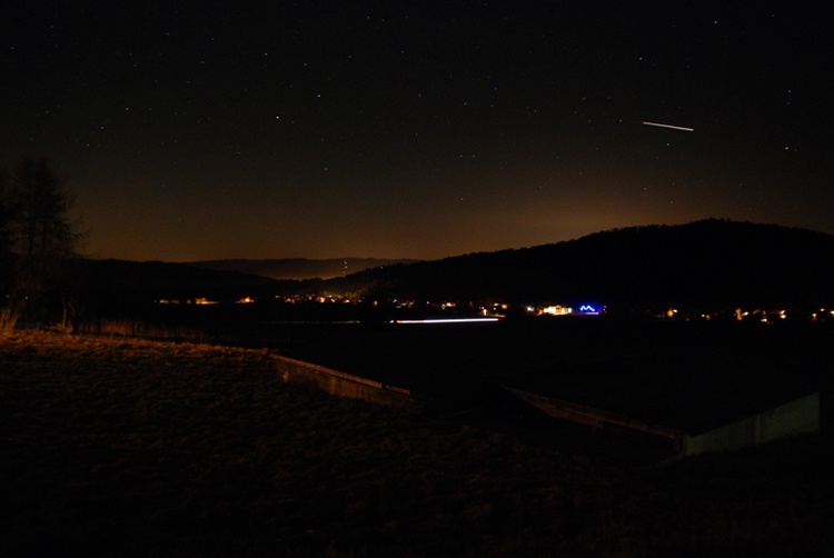 Nocne niebo nad Sopotnią Wielką