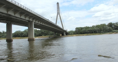 Tylko dwa centymetry dzielą poziom Wisły od rekordu sprzed trzech lat.