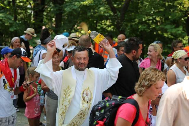 Zmęczeni, ale radośni - w drodze do Matki