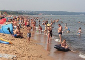  Trójmiejskie plaże w sezonie przeżywają prawdziwe oblężenie