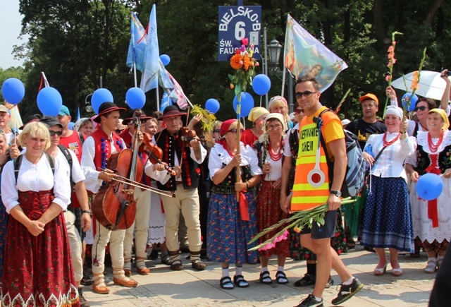 Powitanie pielgrzymów bielsko-żywieckich A.D. 2015 - cz. 1