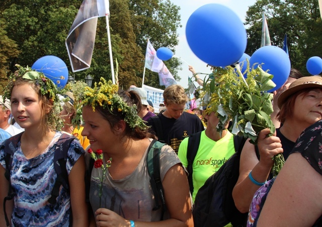 Powitanie pielgrzymów bielsko-żywieckich A.D. 2015 - cz. 1