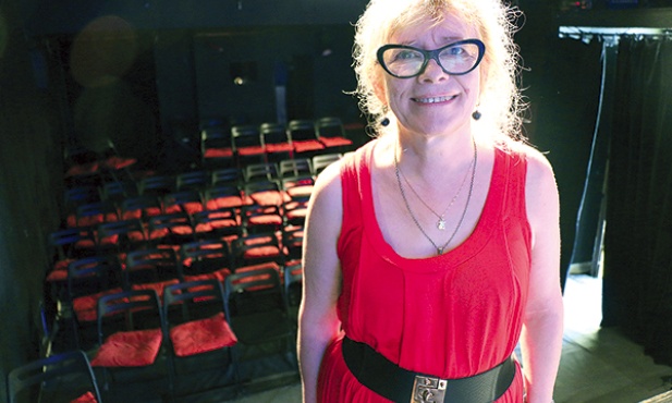 Wszystko polega na cudzie bycia razem – mówi Renata Jasińska i zaprasza do świata teatru