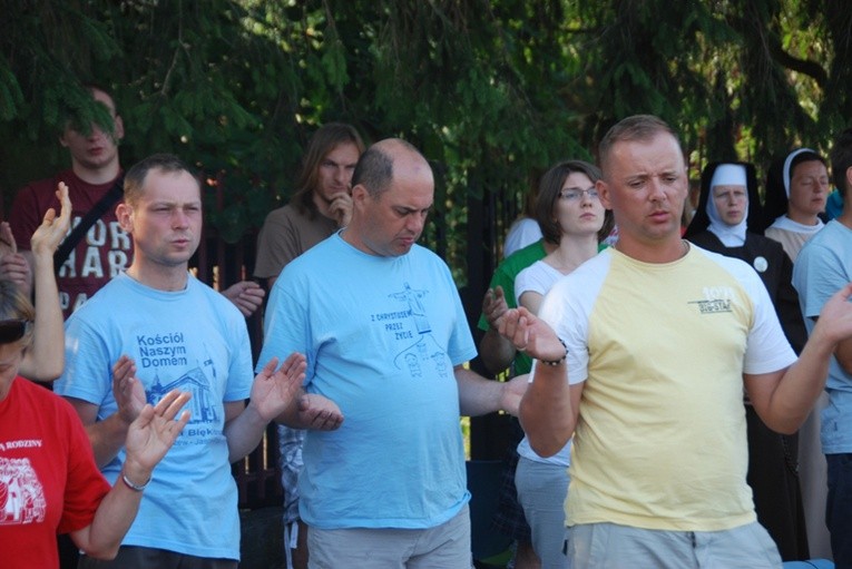 Kolejny dzień rozpoczęliśmy od Eucharystii