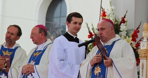 Bp Piortr Greger odczytał apel do młodych w sprawie Światowych Dni Młodzieży