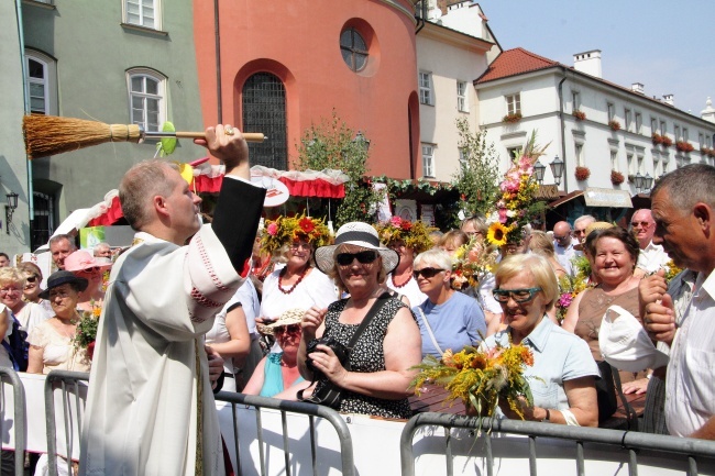 Cudowna moc bukietów A.D. 2015