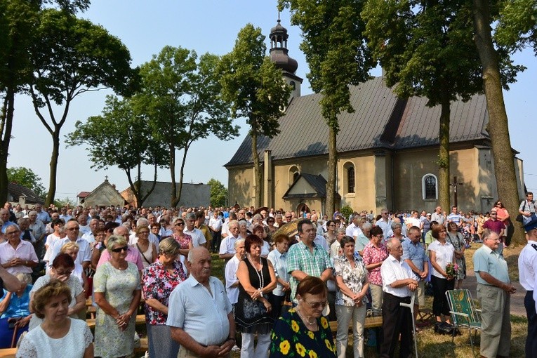 Maryja wskazuje na Jezusa