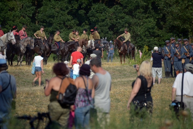 Wojna polsko-bolszewicka - rekonstrukcja w radomskim skansenie