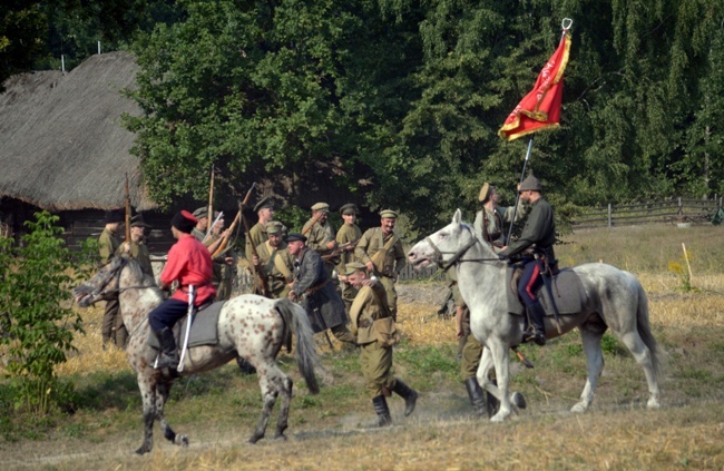 Wojna polsko-bolszewicka - rekonstrukcja w radomskim skansenie