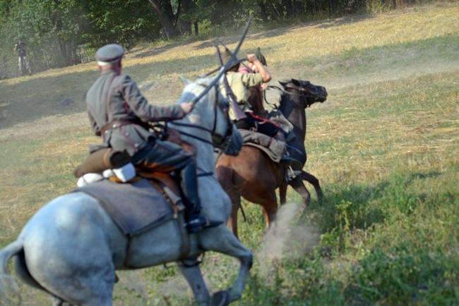 Wojna polsko-bolszewicka - rekonstrukcja w radomskim skansenie