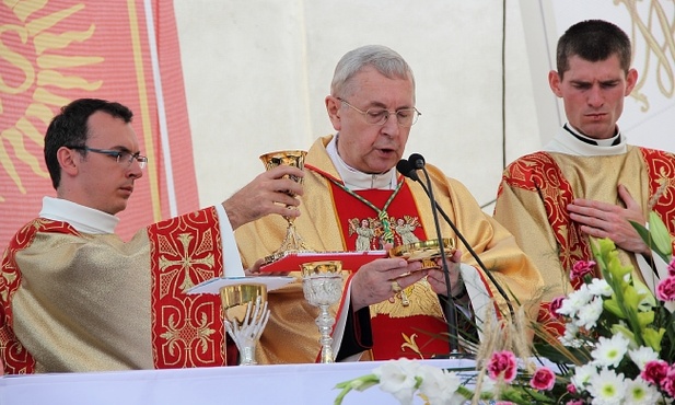 Abp Gądecki: czas na nawrócenie ekologiczne