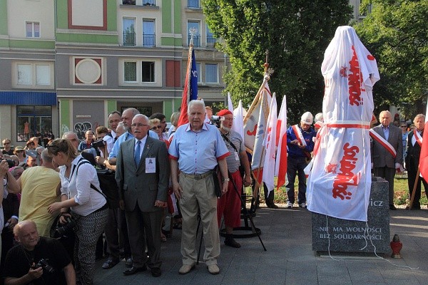 Odsłonięcie pomnika Anny Walentynowicz