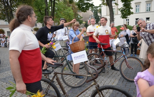 Rajd z okazji 130 lat rowerów w Radomiu