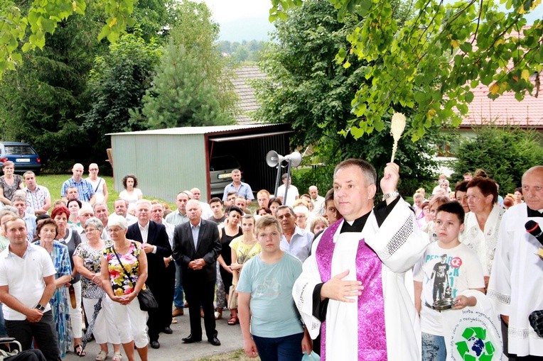 Droga krzyżowa w Cieniawie