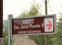 Droga krzyżowa w Cieniawie