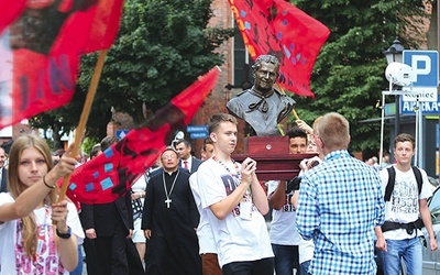  W Marszu Radości przez Oświęcim przeszli urodzinowi goście 