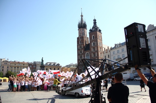 Klip ŚDM na Rynku Głównym - cz. 1