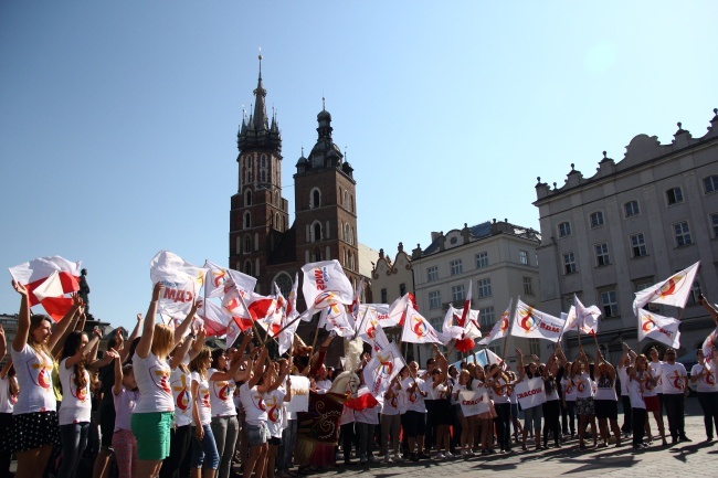 Klip ŚDM na Rynku Głównym - cz. 1