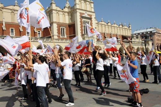 Klip ŚDM na Rynku Głównym - cz. 2