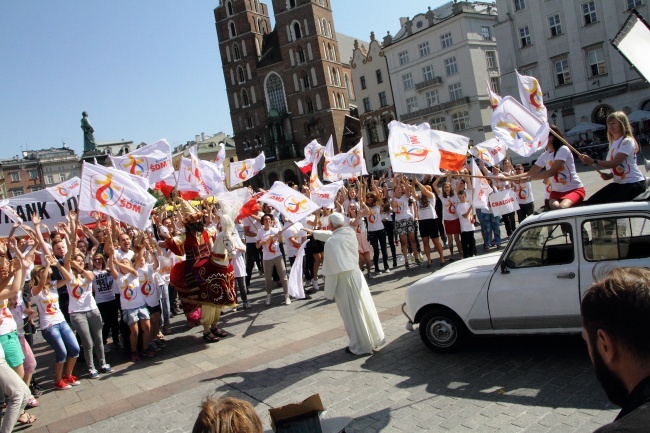 Klip ŚDM na Rynku Głównym - cz. 2