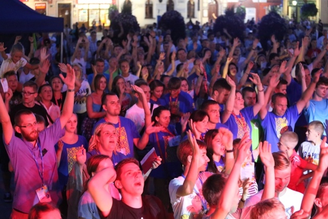 Muzyka i taniec na 200. urodziny św. Jana Bosko w Oświęcimiu