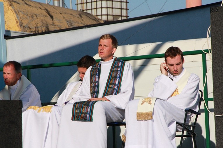 Dzień V. Msza św. w Charsznicy. 