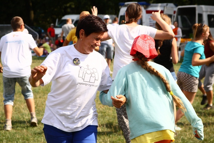 Flash mob na postoju w Koszęcinie