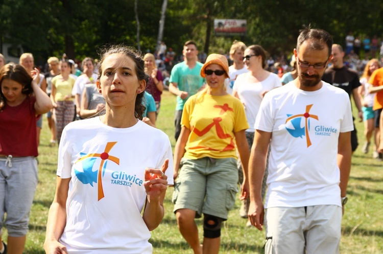 Flash mob na postoju w Koszęcinie