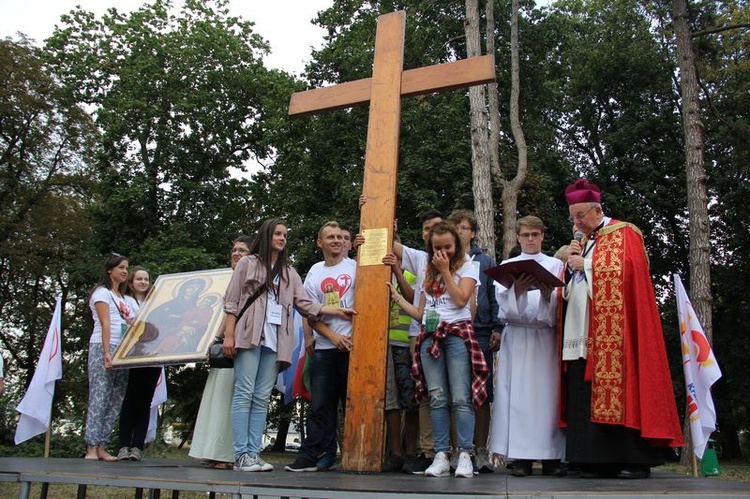 Rozpoczęcie peregrynacji znaków ŚDM 