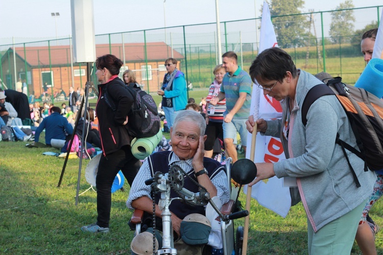 Msza św. w Sokolnikach dla części B