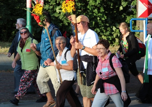 Pielgrzymi z Żywca wyruszyli na Jasną Górę - A.D. 2015