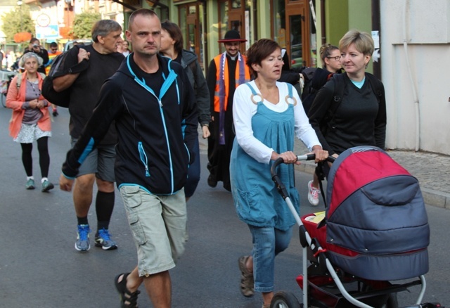 Pielgrzymi z Żywca wyruszyli na Jasną Górę - A.D. 2015