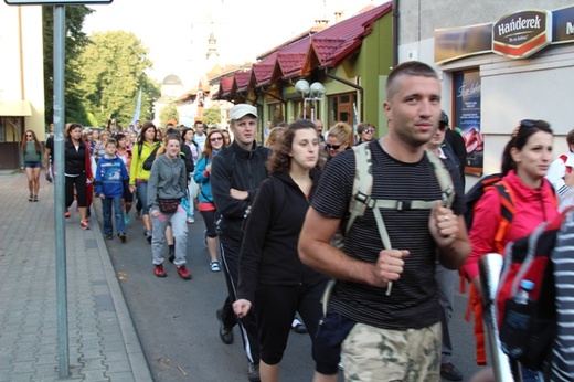 Pielgrzymi z Żywca wyruszyli na Jasną Górę - A.D. 2015