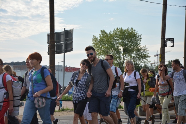 Z siódemką na szlaku do Matki